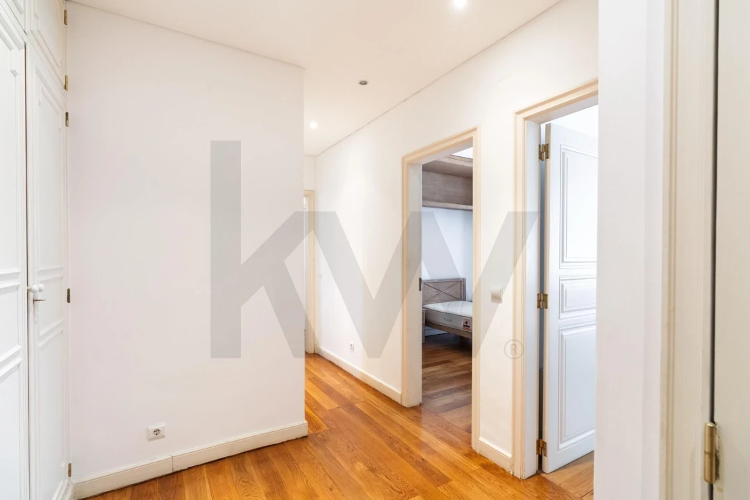 Apartamento T3 para Arrendamento em Lumiar Foto 3