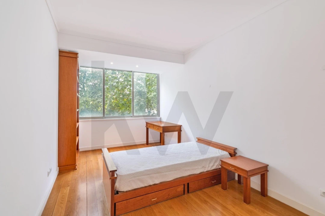Apartamento T3 para Arrendamento em Lumiar Foto 13