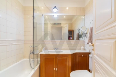 Apartamento T3 para Arrendamento em Lumiar