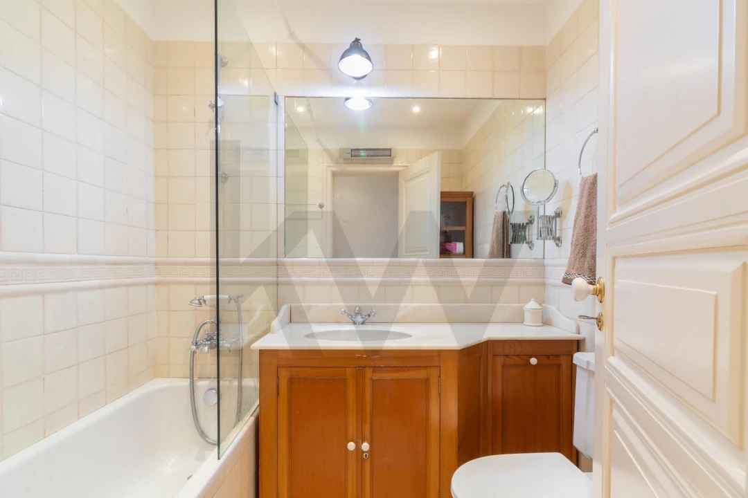 Apartamento T3 para Arrendamento em Lumiar Foto 14