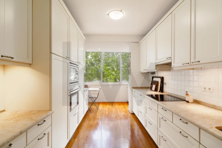 Apartamento T3 para Arrendamento em Lumiar Foto 15