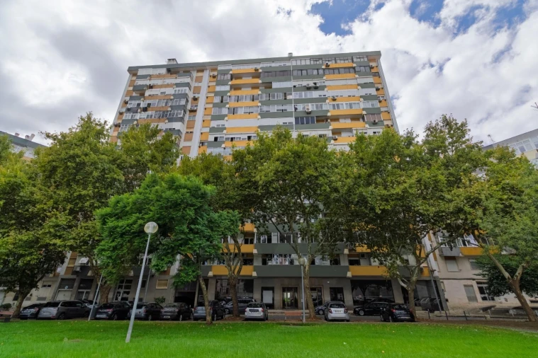 Apartamento T3 para Arrendamento em Lumiar Foto 18