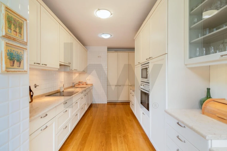 Apartamento T3 para Arrendamento em Lumiar Foto 16