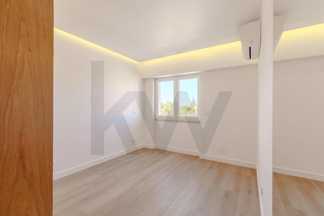 Apartamento T3 para Venda em Alvalade Foto 24