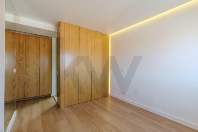 Apartamento T3 para Venda em Alvalade