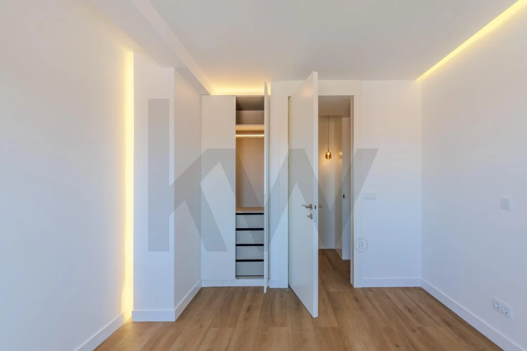 Apartamento T3 para Venda em Alvalade Foto 21