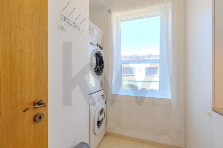 Moradia T3 para Venda em Carcavelos e Parede Foto 24