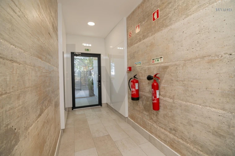 Apartamento T2 para Venda em Portimão Foto 41