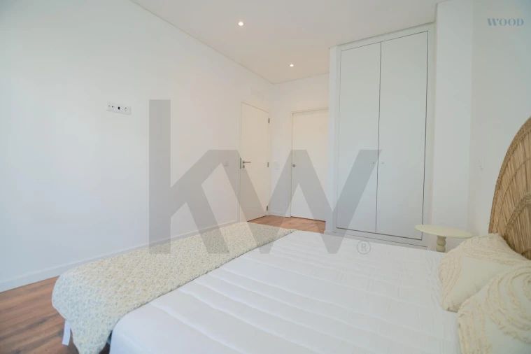 Apartamento T2 para Venda em Portimão Foto 26