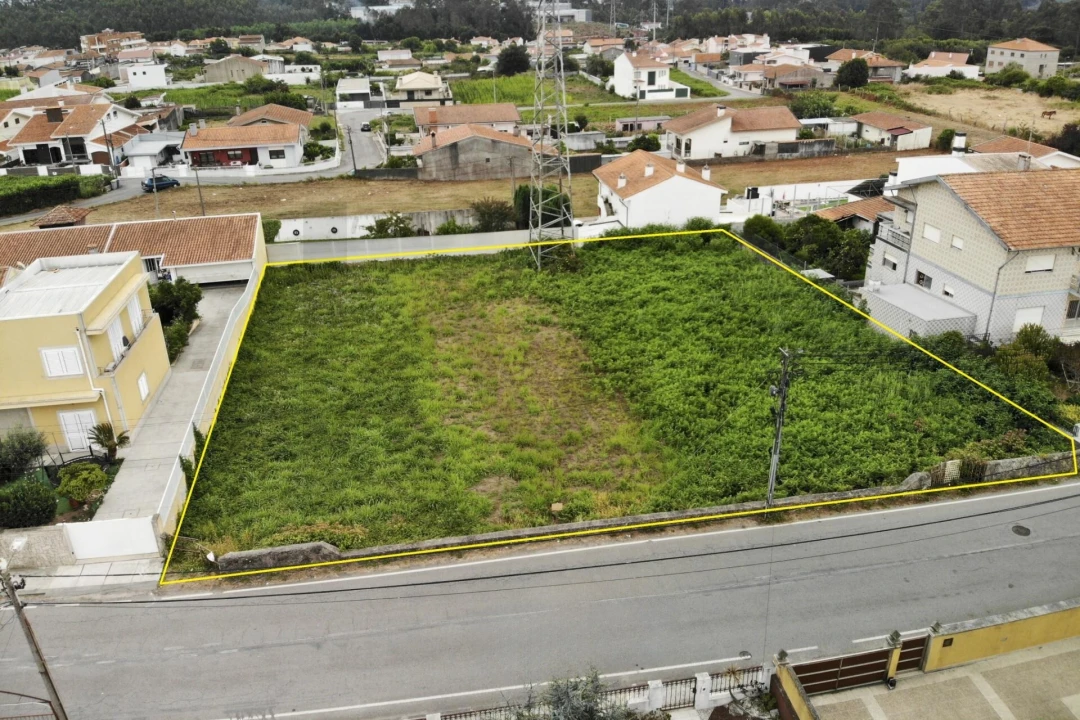 Terreno para Venda em Nogueira da Regedoura Foto 4