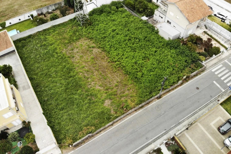 Terreno para Venda em Nogueira da Regedoura Foto 18