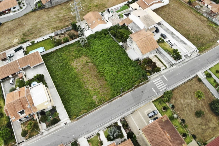 Terreno para Venda em Nogueira da Regedoura Foto 15
