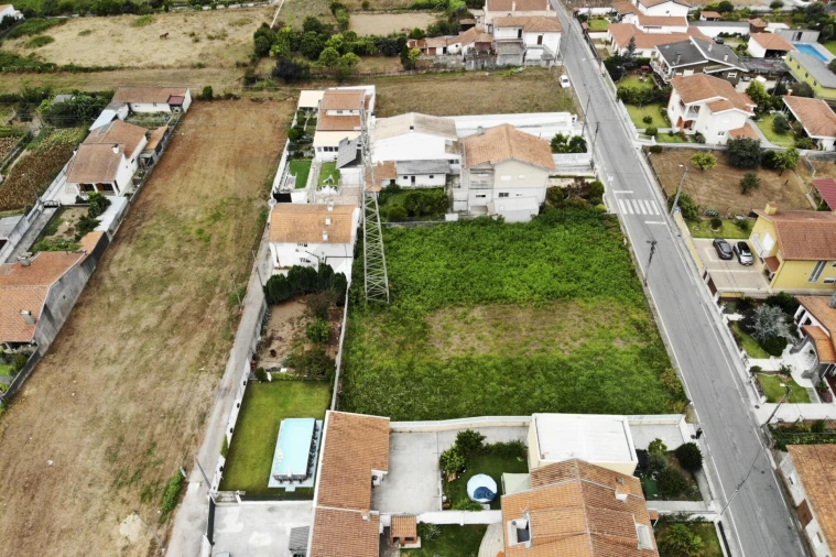 Terreno para Venda em Nogueira da Regedoura Foto 11