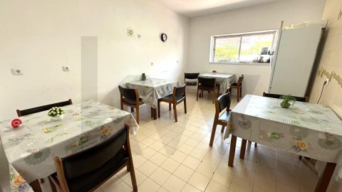 Moradia T5 para Arrendamento em Oeiras e São Julião da Barra, Paço de Arcos e Caxias