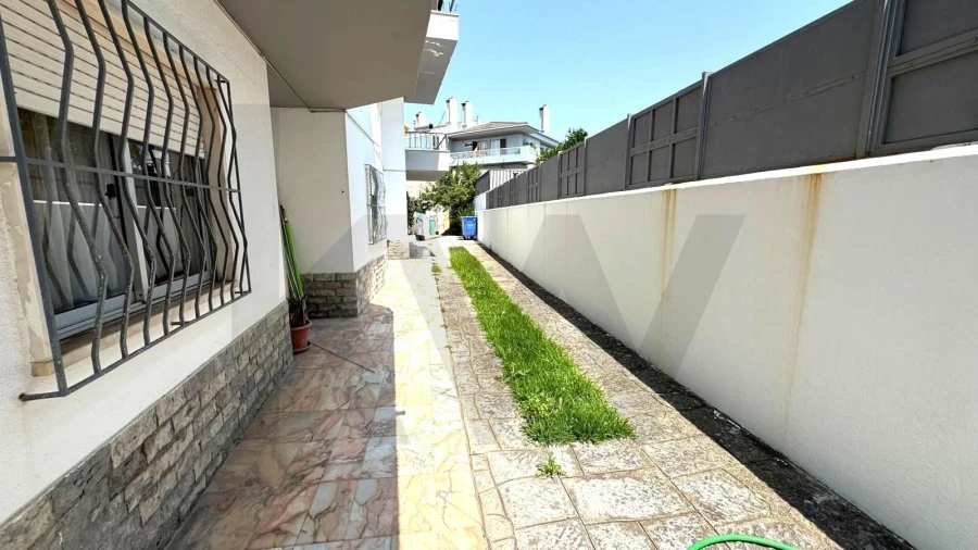Moradia T5 para Arrendamento em Oeiras e São Julião da Barra, Paço de Arcos e Caxias Foto 15