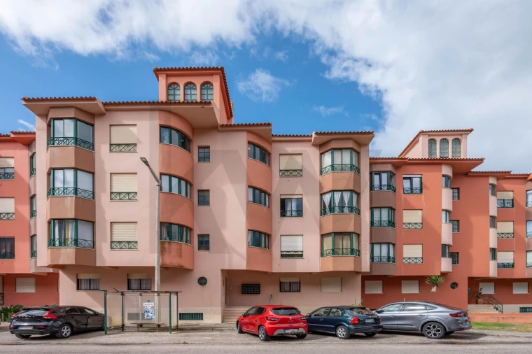 Apartamento T2 para Venda em Atouguia da Baleia Foto 24