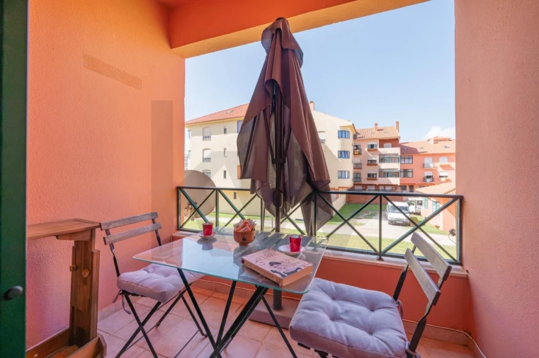 Apartamento T2 para Venda em Atouguia da Baleia Foto 25