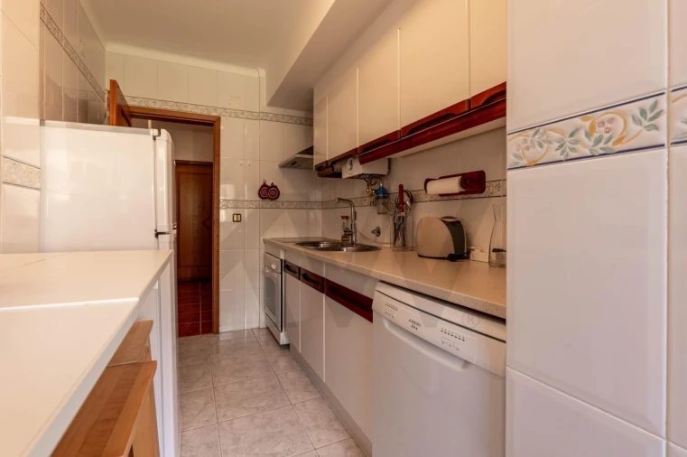 Apartamento T2 para Venda em Atouguia da Baleia Foto 7