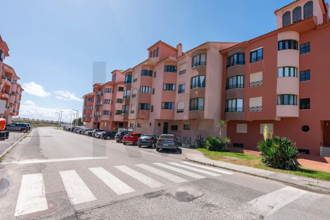 Apartamento T2 para Venda em Atouguia da Baleia Foto 27