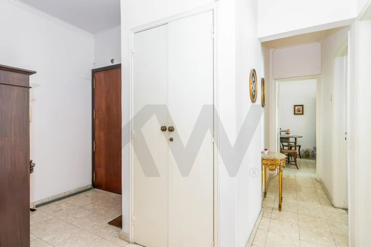 Apartamento T3 para Venda em Odivelas Foto 5