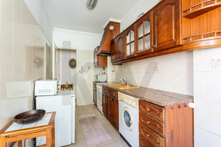 Apartamento T3 para Venda em Odivelas Foto 2
