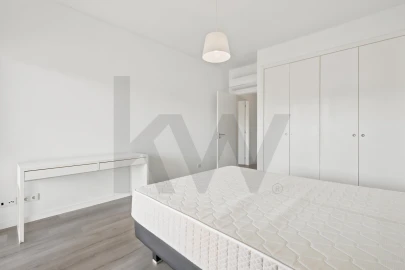 Apartamento T3 para Venda em Carnaxide e Queijas