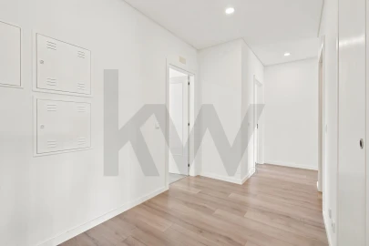 Apartamento T3 para Venda em Carnaxide e Queijas