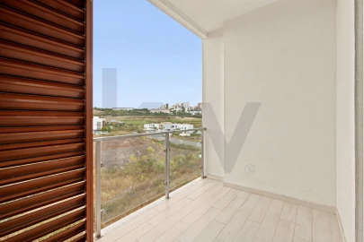 Apartamento T3 para Venda em Carnaxide e Queijas