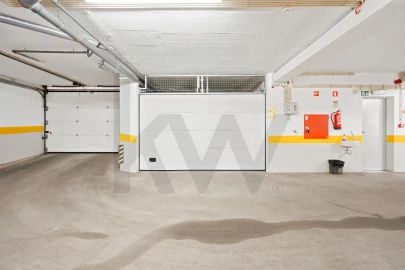 Apartamento T3 para Venda em Carnaxide e Queijas