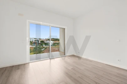Apartamento T3 para Venda em Carnaxide e Queijas