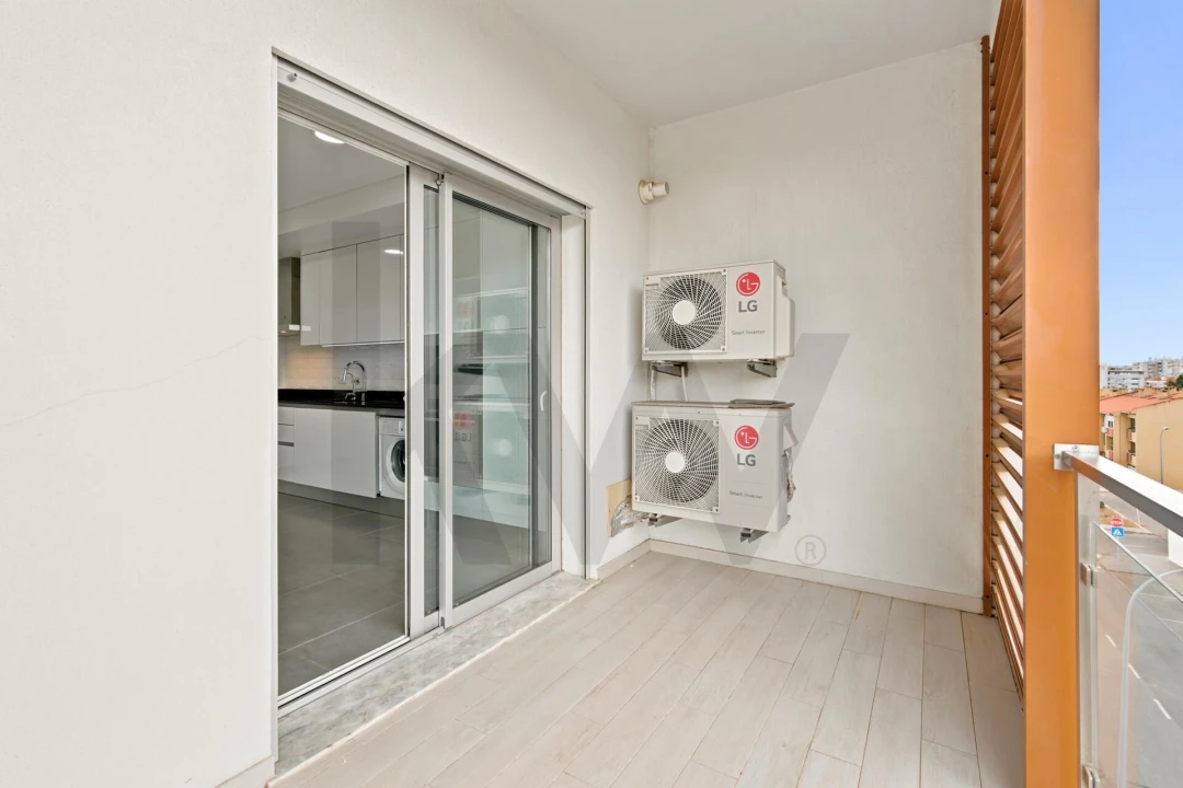 Apartamento T3 para Venda em Carnaxide e Queijas Foto 16