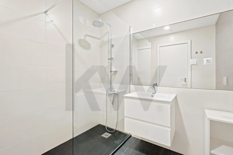 Apartamento T3 para Venda em Carnaxide e Queijas Foto 22