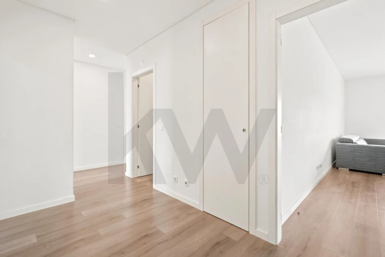 Apartamento T3 para Venda em Carnaxide e Queijas Foto 17