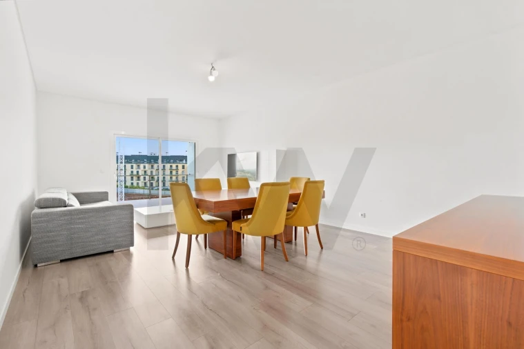 Apartamento T3 para Venda em Carnaxide e Queijas Foto 6