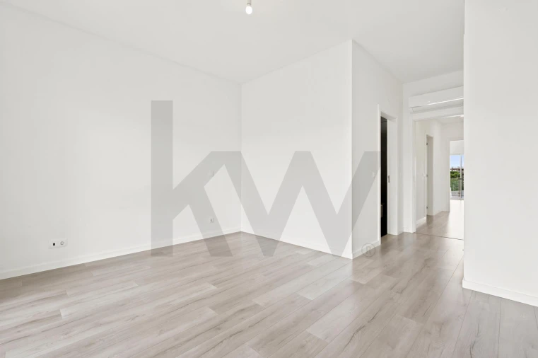 Apartamento T3 para Venda em Carnaxide e Queijas Foto 19