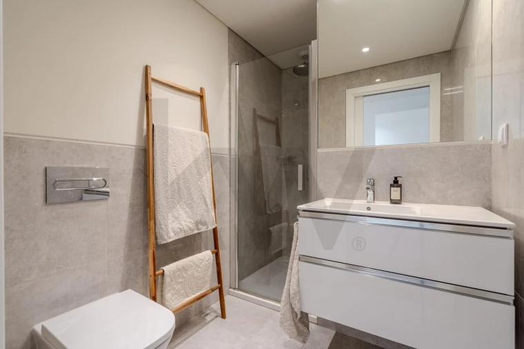 Apartamento T2 para Arrendamento em Santa Clara Foto 21
