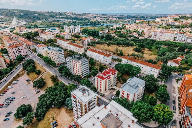 Apartamento T2 para Venda em Santo Antonio dos Olivais Foto 20