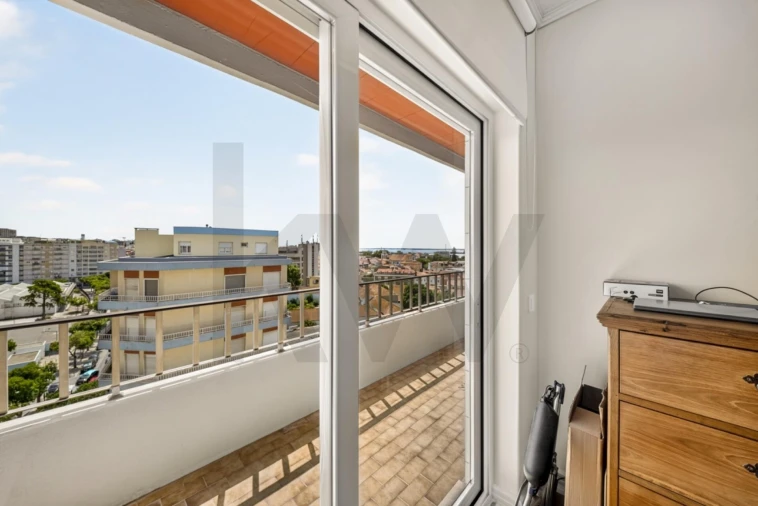 Apartamento T4 para Venda em União das Freguesias de Setúbal Foto 9