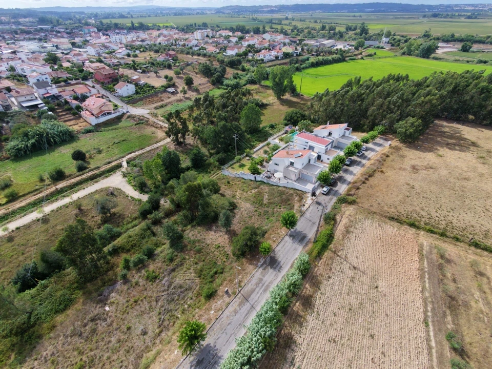 Terreno para Venda em Granja do Ulmeiro Foto 1