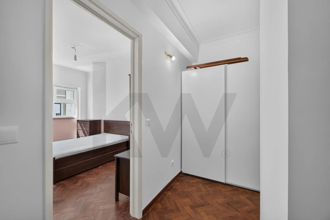 Apartamento T1 para Arrendamento em Santo António Foto 11