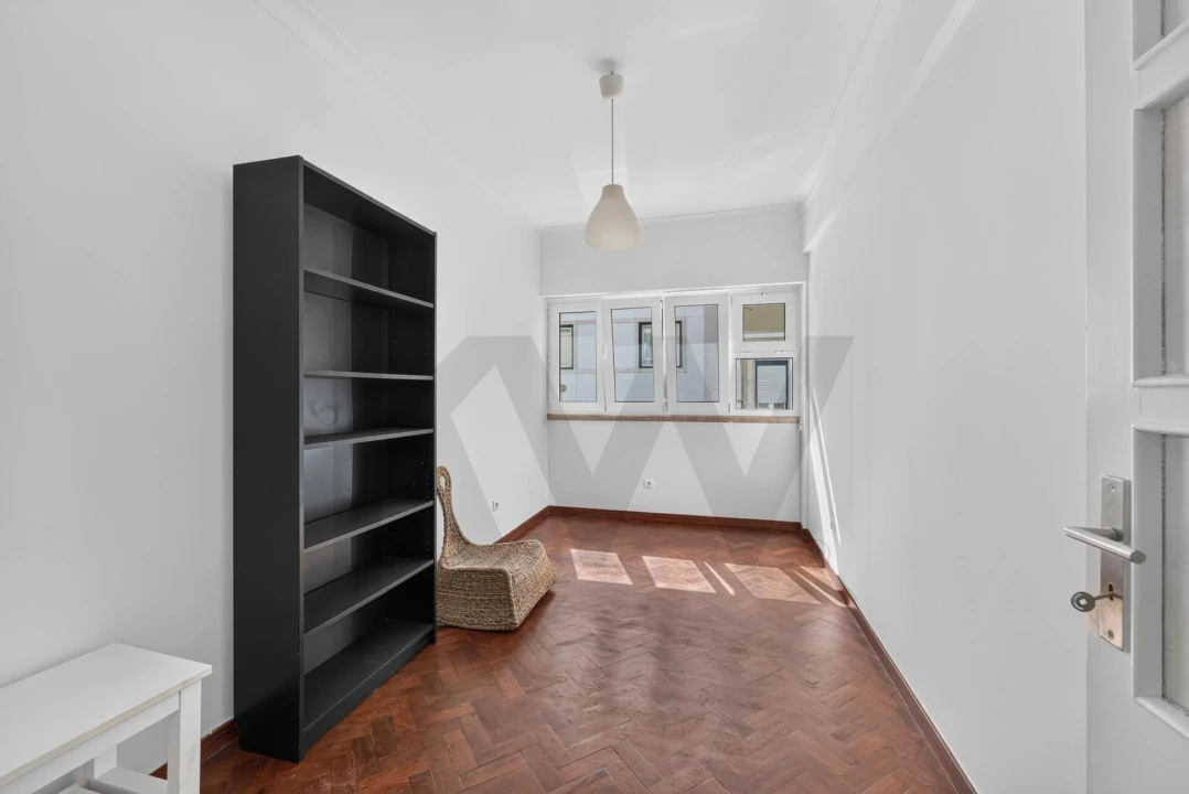 Apartamento T1 para Arrendamento em Santo António Foto 15