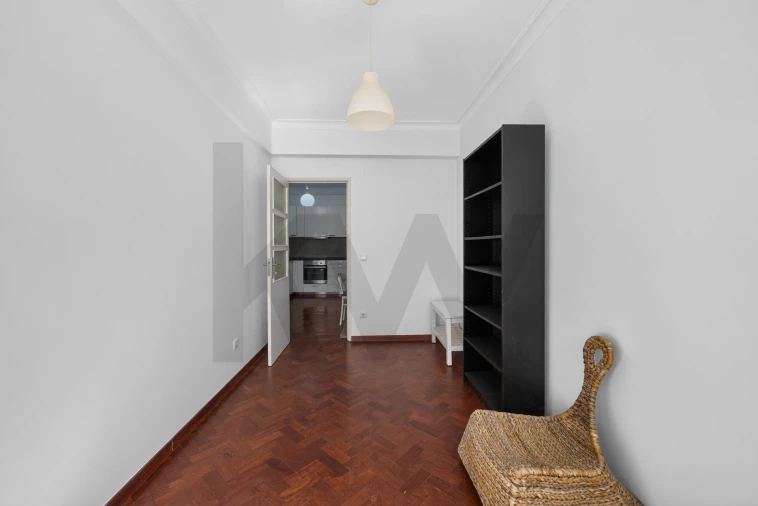 Apartamento T1 para Arrendamento em Santo António Foto 17