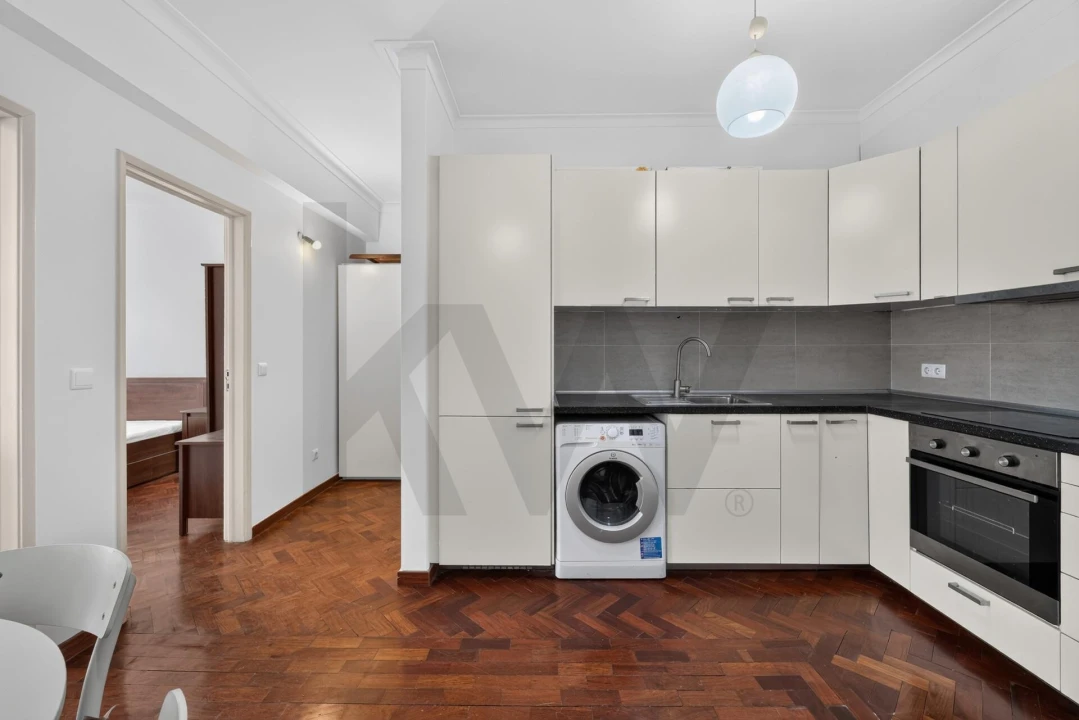 Apartamento T1 para Arrendamento em Santo António Foto 6