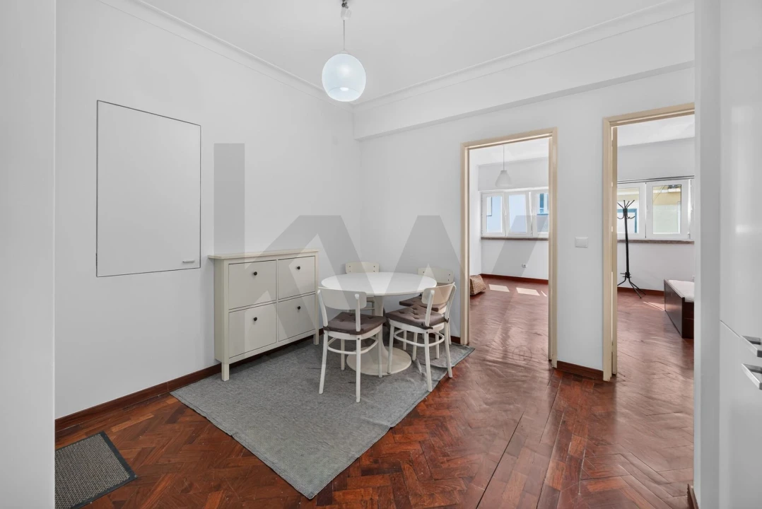 Apartamento T1 para Arrendamento em Santo António Foto 10
