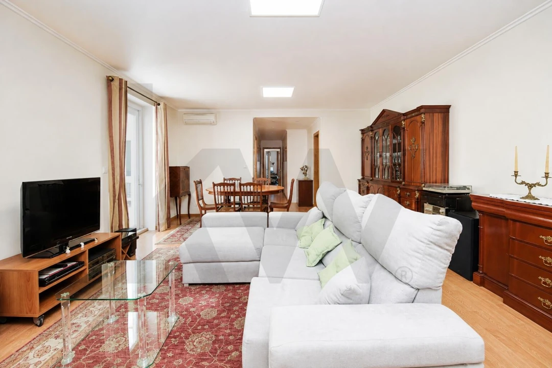 Apartamento T4 para Venda em Arroios Foto 24