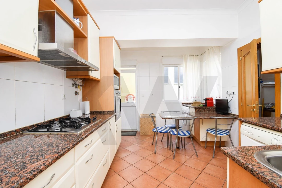 Apartamento T4 para Venda em Arroios Foto 27