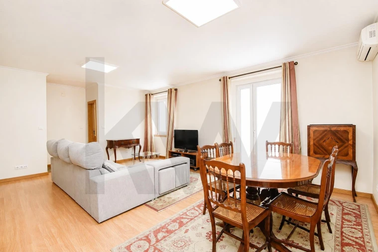 Apartamento T4 para Venda em Arroios Foto 22
