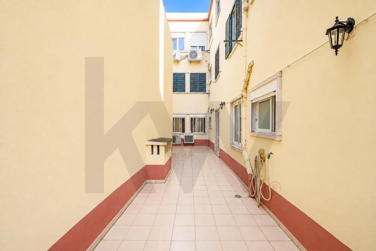 Apartamento T4 para Venda em Arroios Foto 25