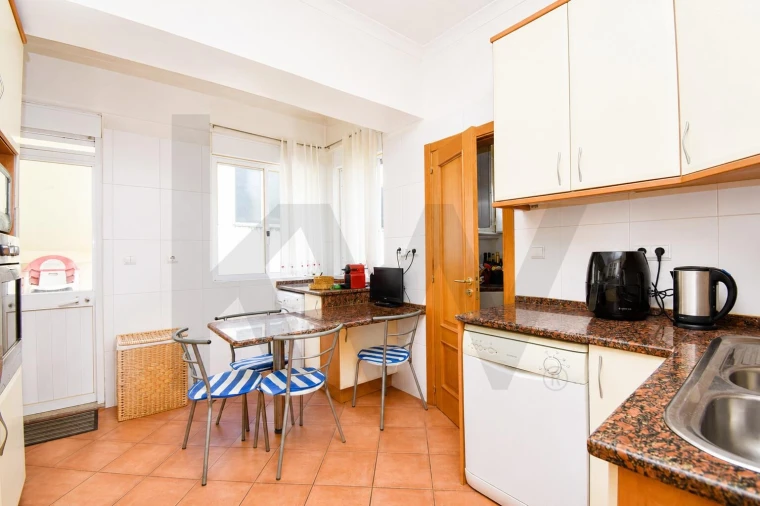 Apartamento T4 para Venda em Arroios Foto 28