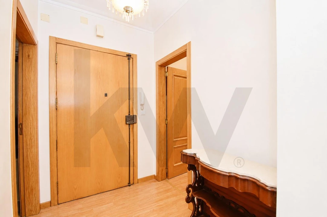 Apartamento T4 para Venda em Arroios Foto 2